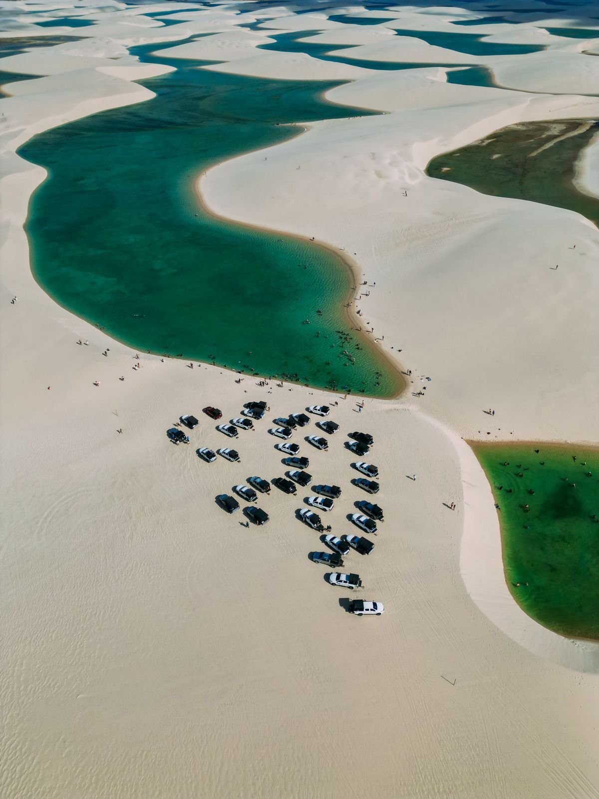 Circuito Lagoa Bonita – turistas na lagoa cristalina
